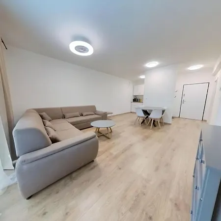 Air-conditioned 2 Apartment, Balcony, New Building, 201 شقة Rovinka