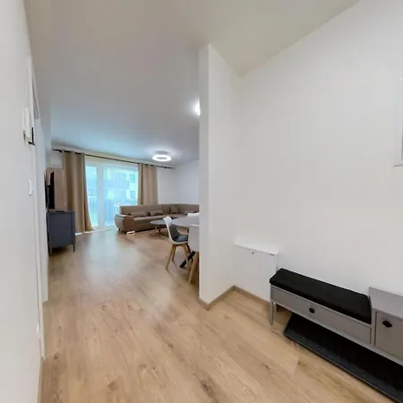 شقة Air-conditioned 2 Apartment, Balcony, New Building, 201 *